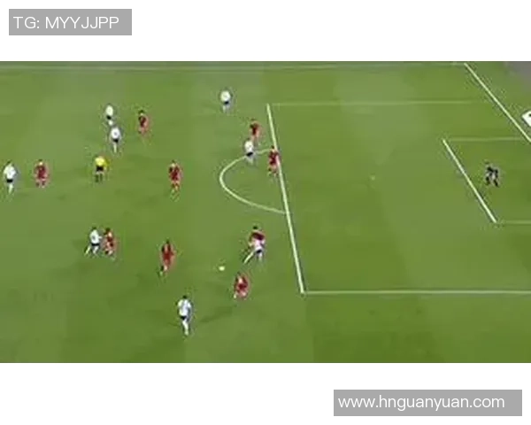 揭开足球明星的神秘面纱他究竟是谁以及他的传奇故事