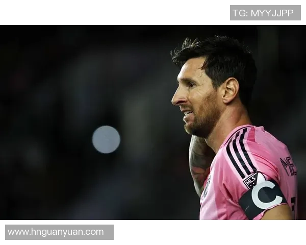 最具个性与魅力的足球明星盘点:他们如何用风格征服球场与球迷 最具个性与魅力的足球明星盘点:他们如何用风格征服球场与球迷